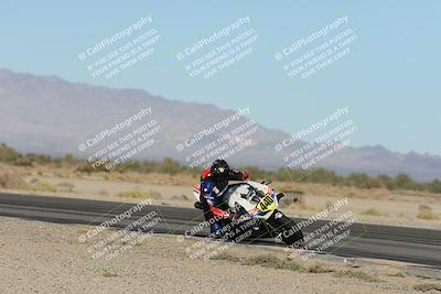 media/Nov-01-2025-CVMA (Sat) [[fc0f7531b8]]/Race 11-Amateur Supersport Open/
